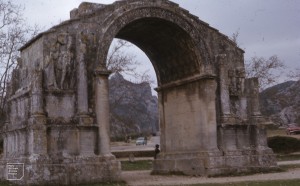 Glanum arch at Mausoleum. Wilf
